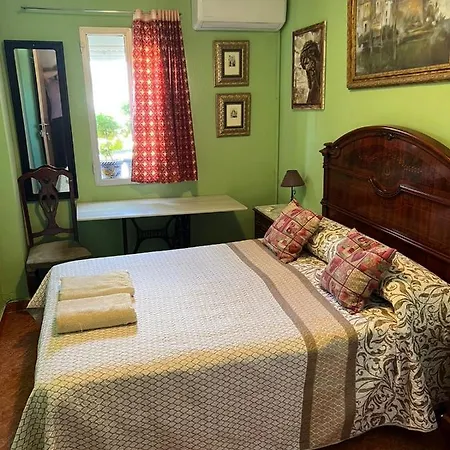 Bonitas Habitacions En Piso Compartido Casa Antonio * Seville